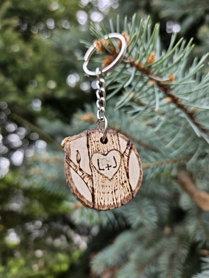 Benutzerdefinierte Schlüsselanhänger, Paare Geschenk Für Paare, Jahrestag Geschenk, Personalisierte Holz Initialen Benutzerdefinierte Schlüsselanhänger, Paare Geschenk Für Paare, Jahrestag Geschenk, Personalisierte Holz Initialen von BeeJollieGifts