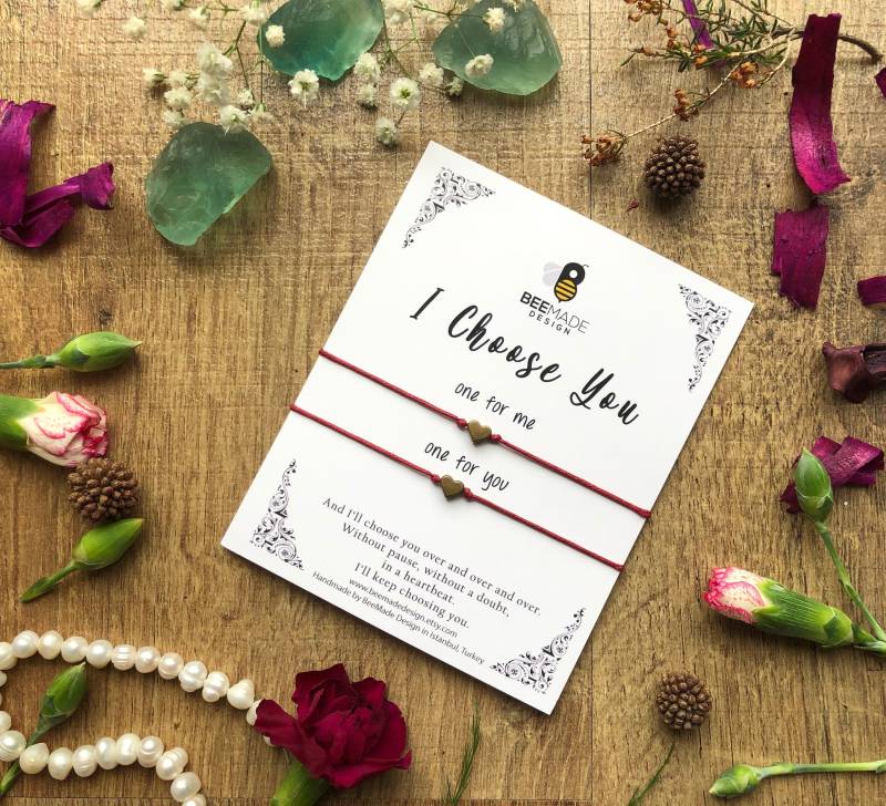 Ich Wähle Dich Wunsch Armband Set, Baumwollkordel & Herz Anhänger von BeeMadeDesign