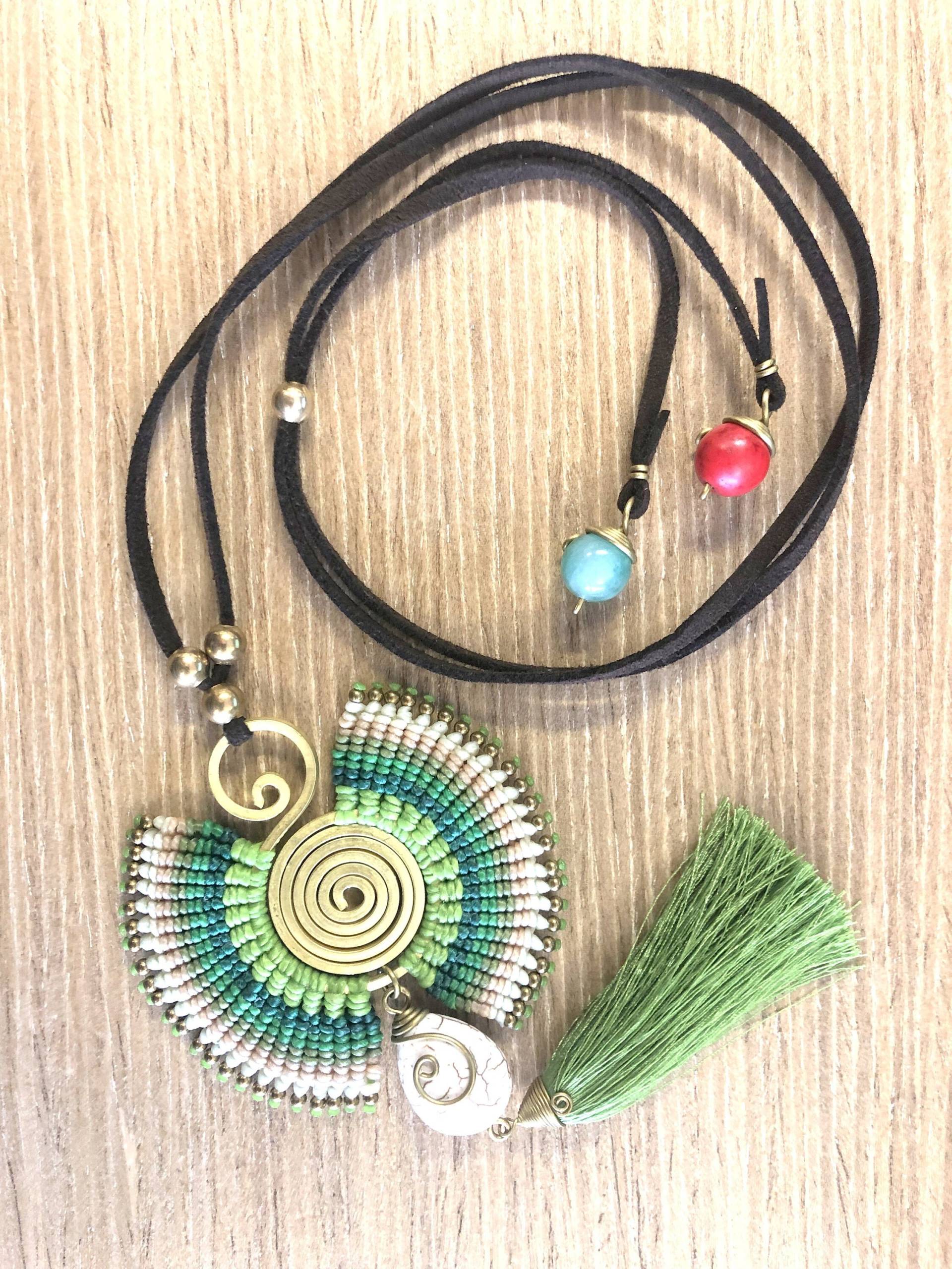 Handgewebte Fächerkette Boho Schmuck von BeeMadeDesign