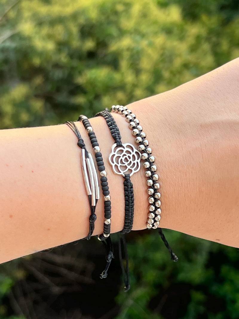Makramee Armband Set Schwarze & Silber Baumwollkordel Schmuck von BeeMadeDesign