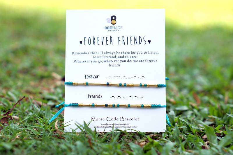 Morse Code Freundschafts Armbänder Set Gold Perlen, Verstellbare Schnur von BeeMadeDesign