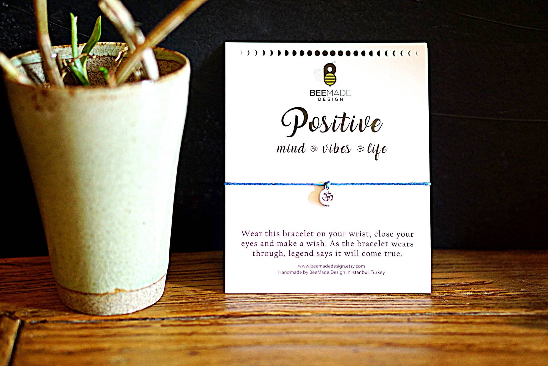 Om Wunsch Armband Silber Charm, Zen Yoga, Spirituelles Geschenk von BeeMadeDesign