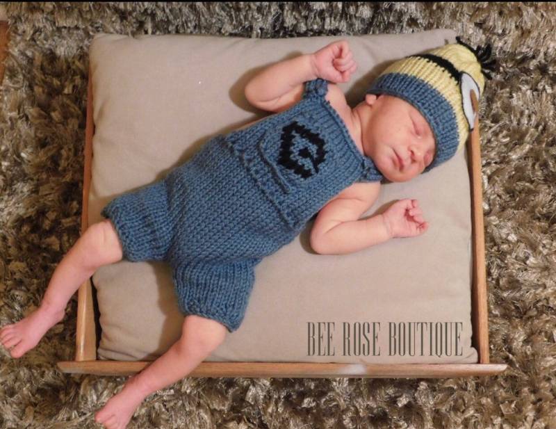 Minion Outfit | Ich Einfach Unverbesserlich Babykleidung Foto Requisiten Hüte Geburtstag 0-24M von BeeRoseBoutique