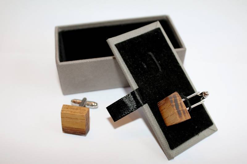 Whisky Barrel Eiche Manschettenknöpfe, Versilberte Handgemachte Manschettenknöpfe von BeeSpokeBarrels