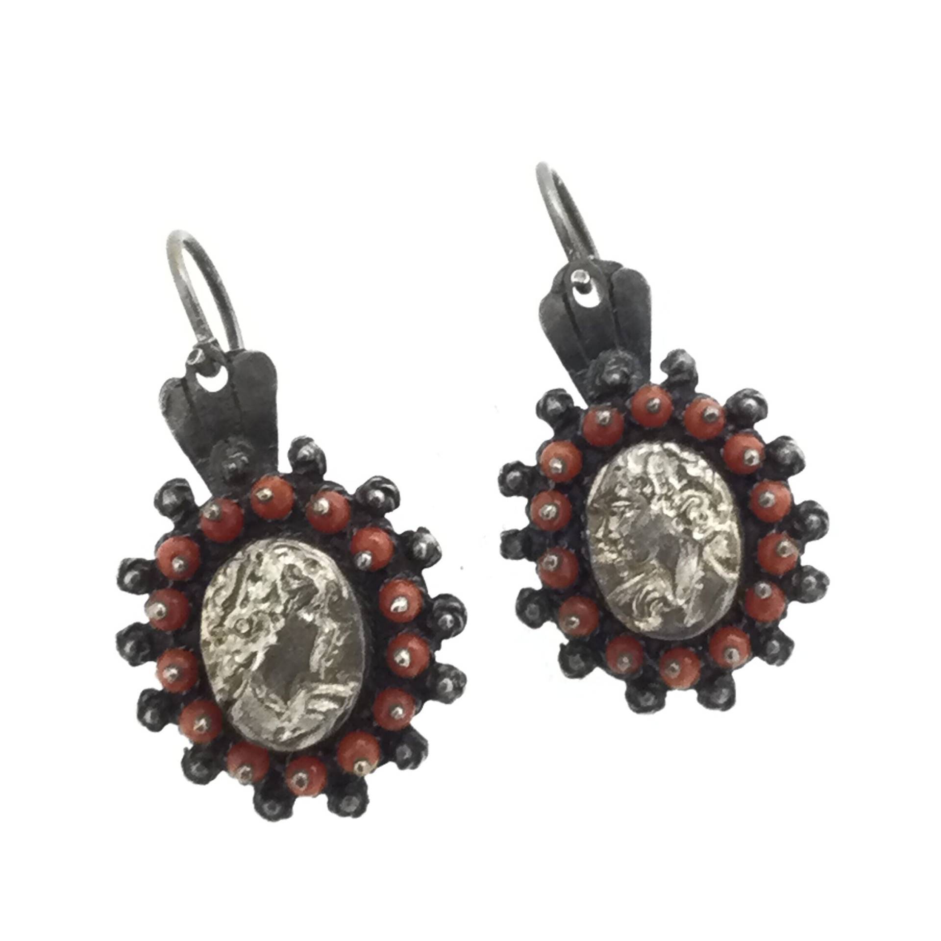 Antik Silber Coral Ohrringe Dormeuse Ausgefallene Antik Silber Coral Ohrringe Dormeuse Ausgefallene von BeeTreeltd