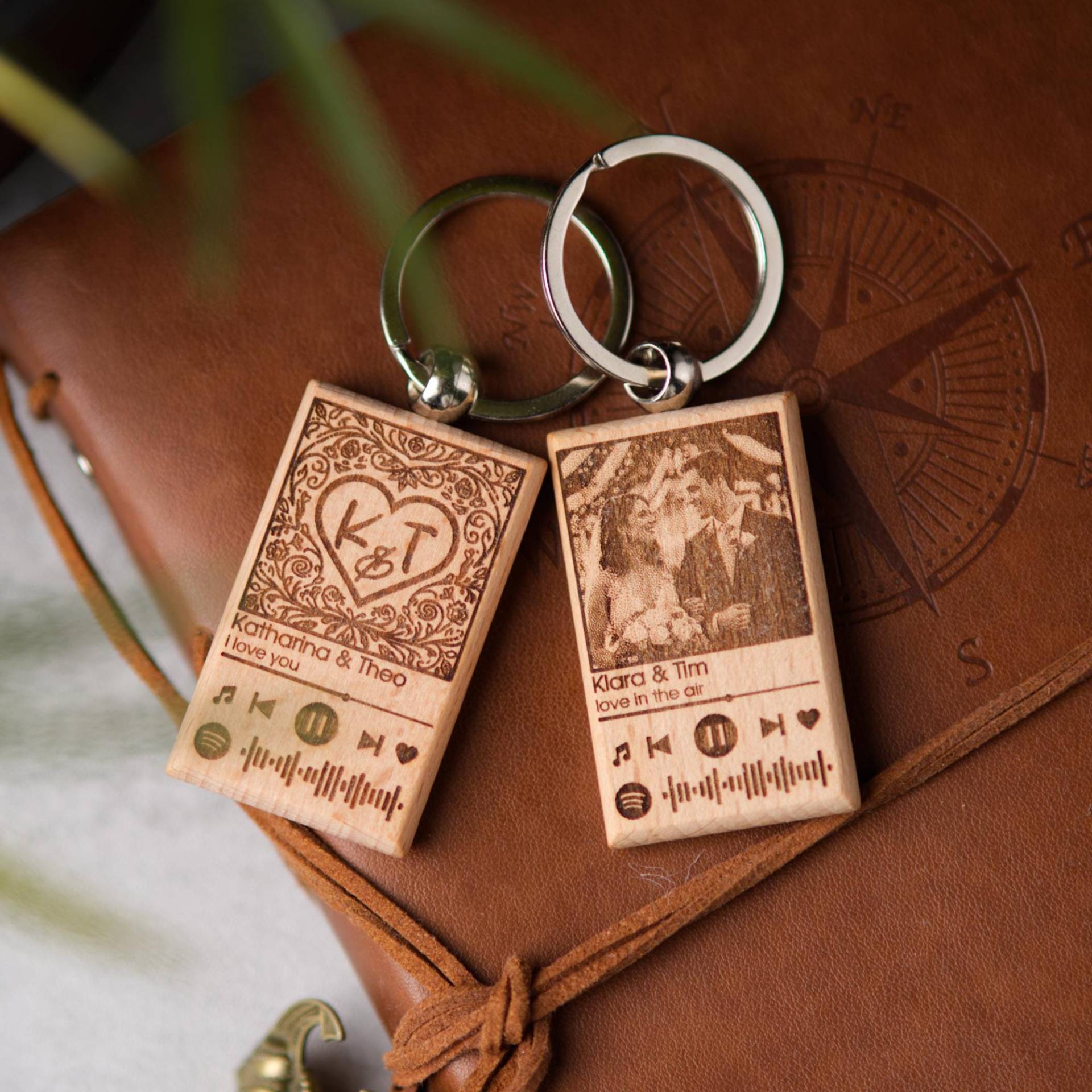 Schlüsselanhänger Mit Spotify-Code Und Player | Gravur - Personalisiert Musik Geschenkidee Partner Valentinstag, Jahrestag, Hochzeit von Beebatz