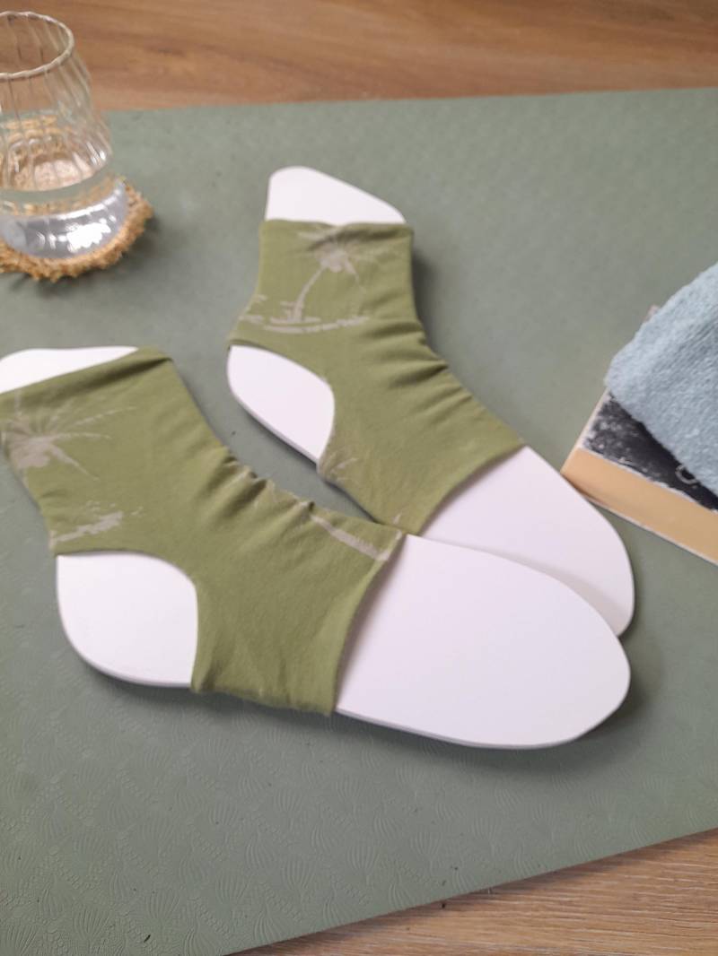 Yogasocken - Gr. 38/39 Pilatessocken Zehen- Und Fersenfrei Aus Baumwolljersey Einzelstück Handmade Genäht- Geschenk Für Die Freundin Yogasocken - Gr. 38/39 Pilatessocken Zehen- Und Fersenfrei Aus Baumwolljersey Einzelstück Handmade Genäht- Geschenk Für Die Freundin von BeeeSox