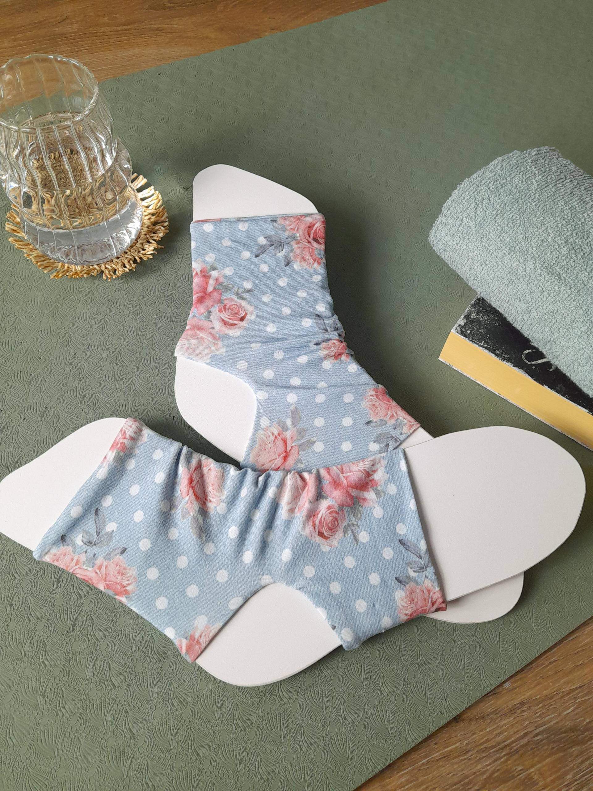 Yogasocken - Gr. 40/41 Pilatessocken Zehen- Und Fersenfrei Aus Baumwolljersey Unikat Handmade Genäht- Geschenk Für Die Freundin Yogasocken - Gr. 40/41 Pilatessocken Zehen- Und Fersenfrei Aus Baumwolljersey Unikat Handmade Genäht- Geschenk Für Die Freundin von BeeeSox