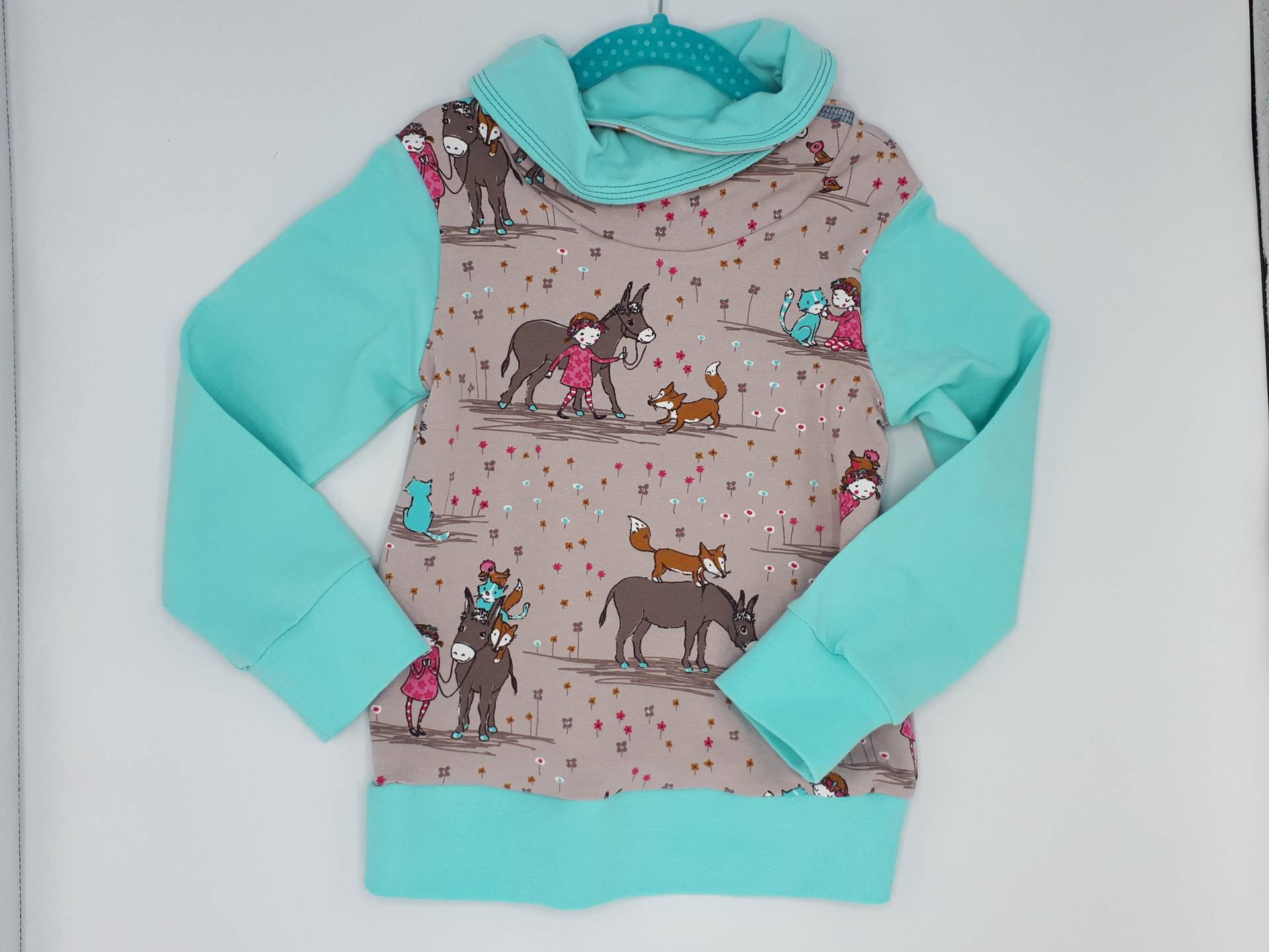 Pulli, Gr. 104 "Eselliebe" von BeefriendsShop