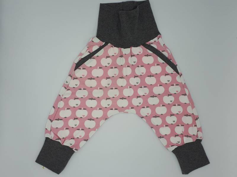Pumphose, Gr 74, Rosa/Grau Mit Äpfelchen Kuschelhose von BeefriendsShop
