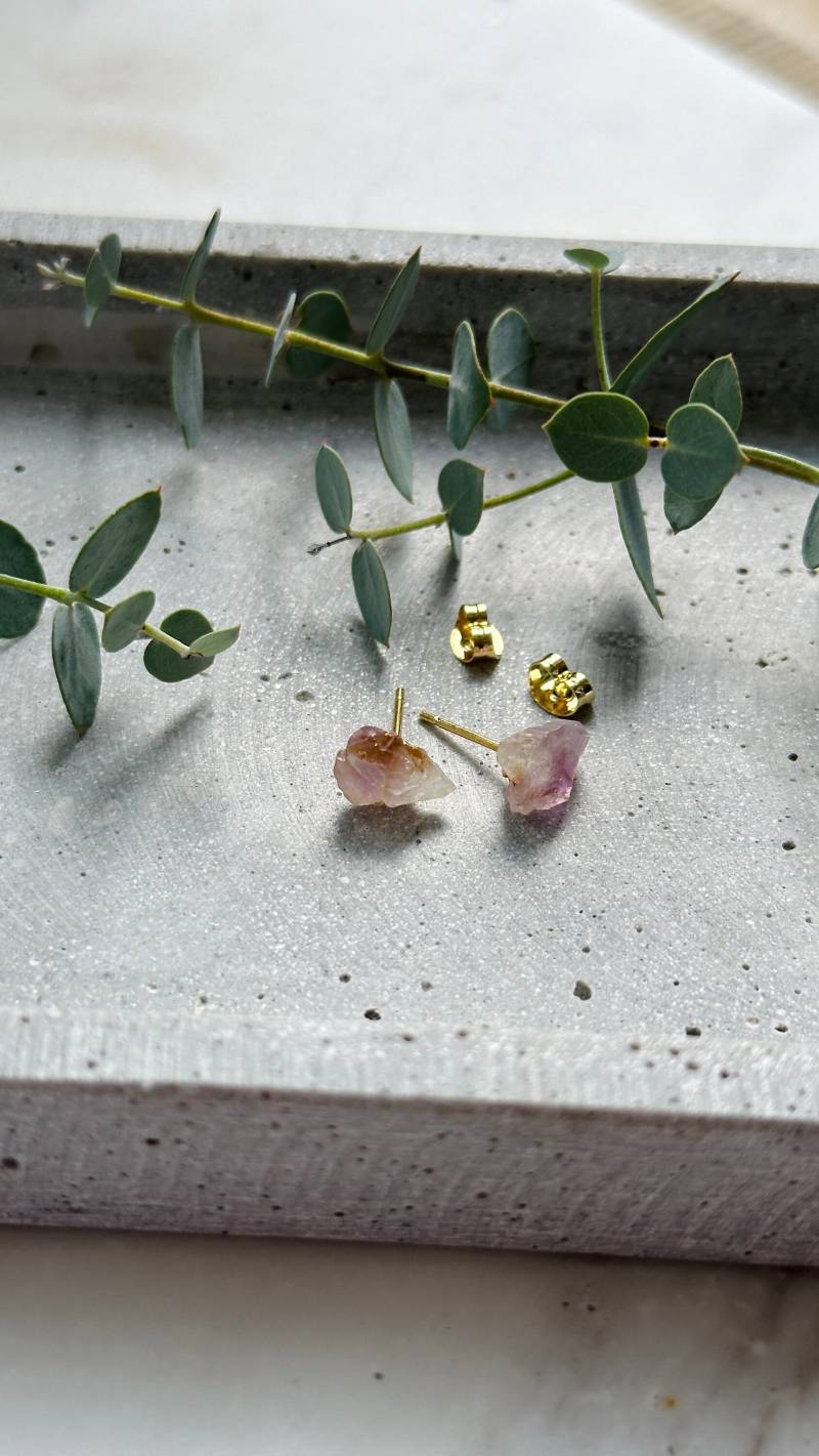 Amethyst Ohrringe Paar - Handgefertigte Unikate Ohrstecker Schmuck Edelstein von BeekesCreativStudio