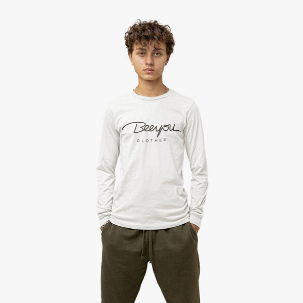 Beeyou. Clothes Longsleeve aus Bio-Baumwolle mit Logo von Beeyou. Clothes