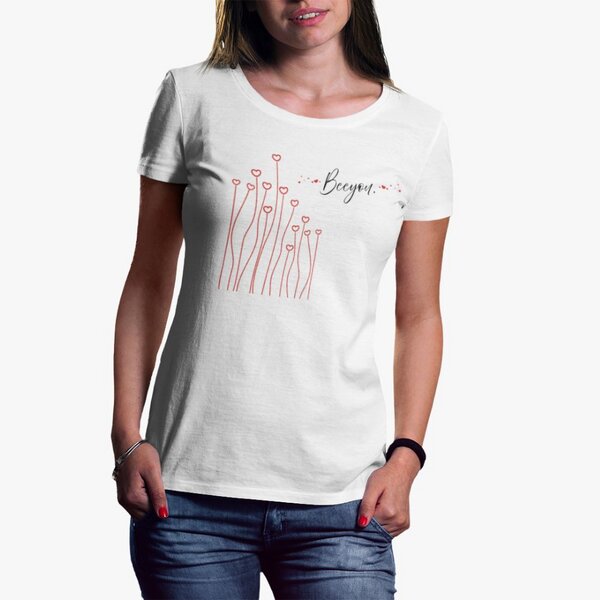 Beeyou. Clothes T-Shirt aus Bio-Baumwolle mit Herzblumen-Design von Beeyou. Clothes