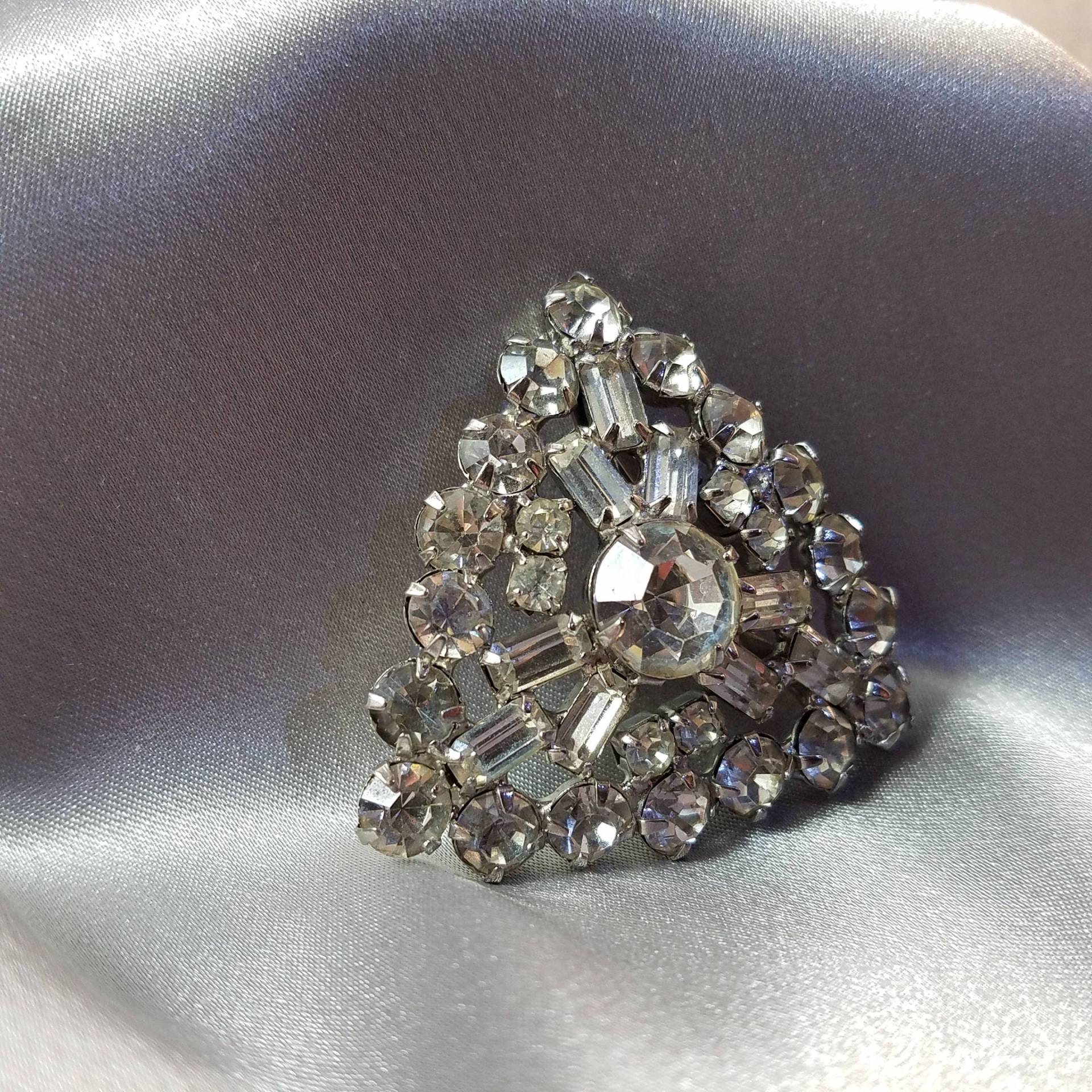 Dreieckige Strass Brosche//Klar//1950Er Jahre//Theaterschmuck//Groß von BeforeItDisappears