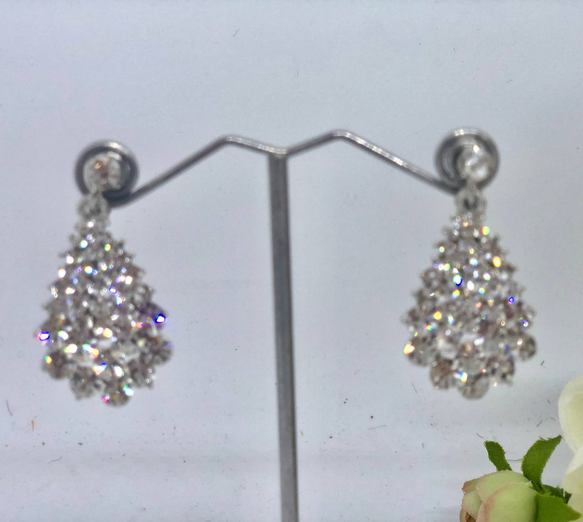 Kristall Teardrop Ohrklips Silber Braut Hochzeitsschmuck Kristall Teardrop Ohrklips Silber Braut Hochzeitsschmuck von BejewelledBridal