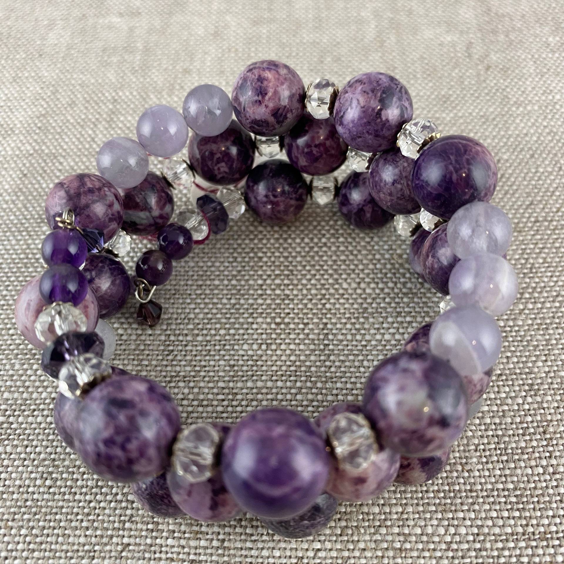 Lila Kostbare Armband in Amethyst Lepidolit Kristall & Silber von Bekaluna
