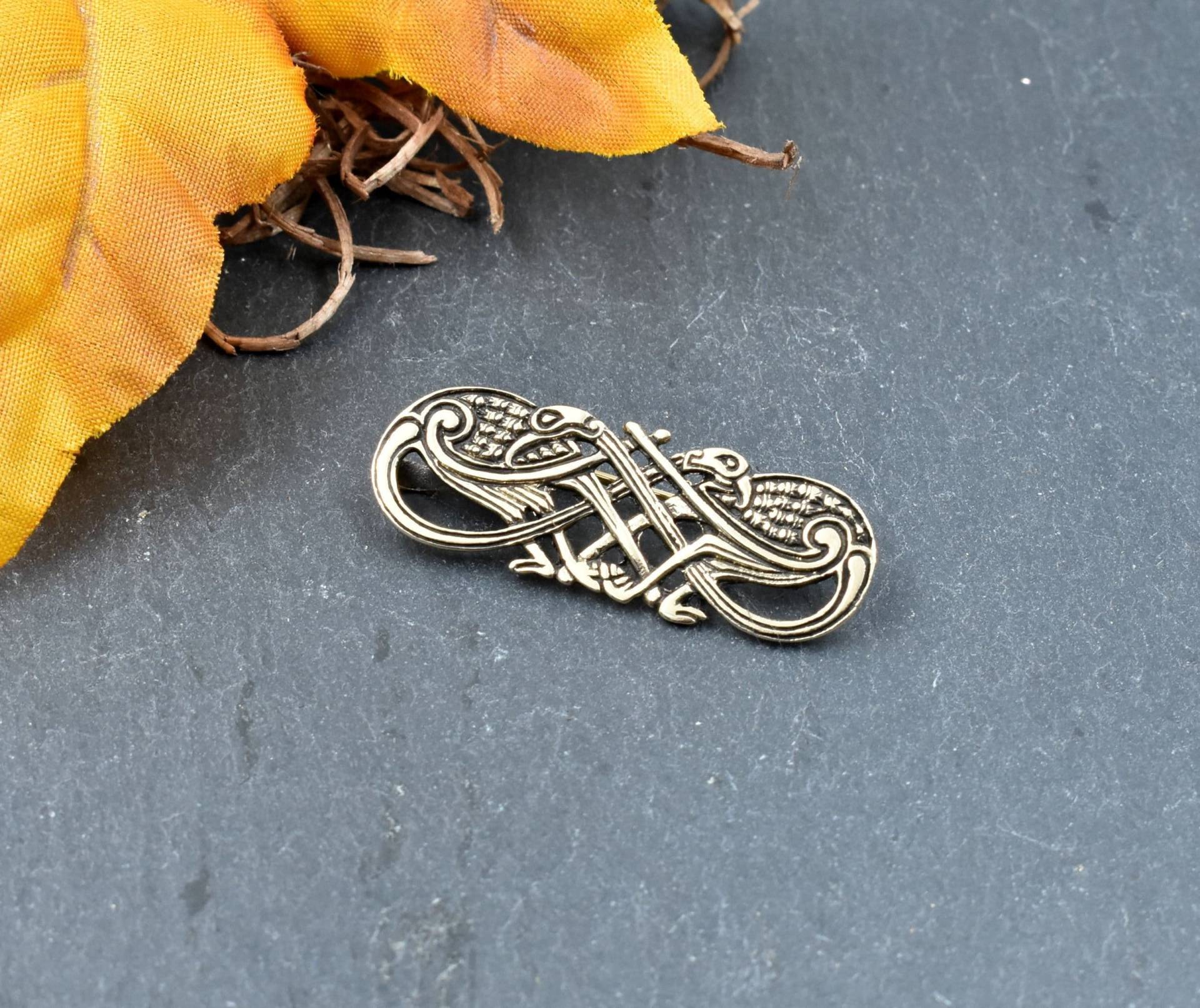Vogelbrosche Im Urnesstil Bronze Oder 925Er Silber - Wikinger Rabenfibel Mittelalterliche Brosche Hugin Munin Anstecknadel Vogelbrosche Im Urnesstil Bronze Oder 925Er Silber - Wikinger Rabenfibel Mittelalterliche Brosche Hugin Munin Anstecknadel von BelanasSchatzkiste