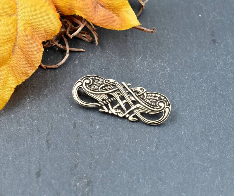 Vogelbrosche Im Urnesstil Bronze Oder 925Er Silber - Wikinger Rabenfibel Mittelalterliche Brosche Hugin Munin Anstecknadel Vogelbrosche Im Urnesstil Bronze Oder 925Er Silber - Wikinger Rabenfibel Mittelalterliche Brosche Hugin Munin Anstecknadel von BelanasSchatzkiste