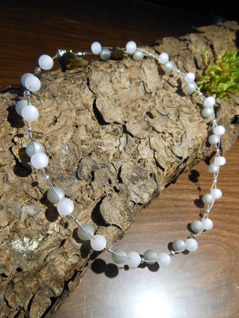 Perlenkette Weiss Grau Polariskette Halskette Polaris Kette von BelasPerlenparadies