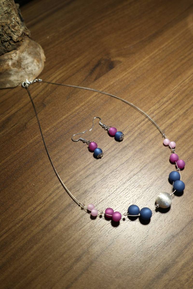 Perlenschmuckset Blau Lila Rosa Polariskette Ohrringe Schmuckset von BelasPerlenparadies
