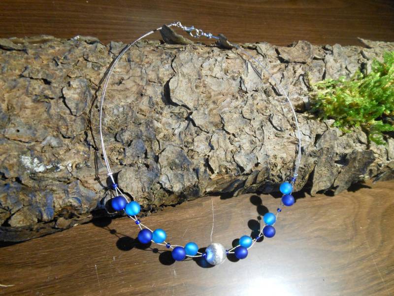 Polariskette Hellblau Dunkelblau Blau Mit Silberperle Halskette Collier Polaris Kette Perlenkette von BelasPerlenparadies