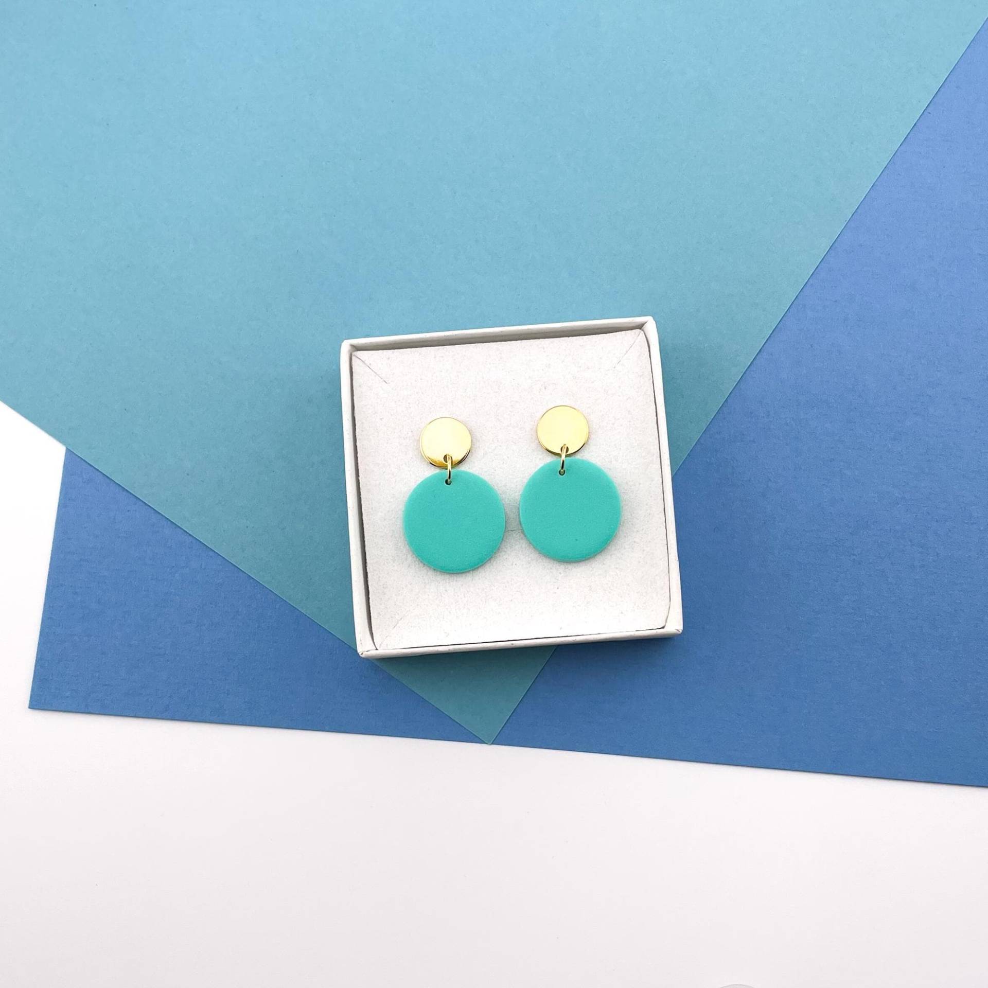 Ohrringe Mera, Polymer Clay Grün Pazifik, Mittelgroß, Goldene Oberteile Ohrringe Mera, Polymer Clay Grün Pazifik, Mittelgroß, Goldene Oberteile von Belcarat