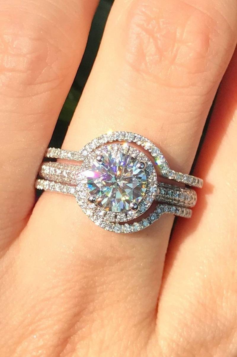 1Ct Brilliant Moissanit Halo Verlobung 14K Weißgold Ring Set - Runder 3 Stück Brautring Farblos Klar von Belesas