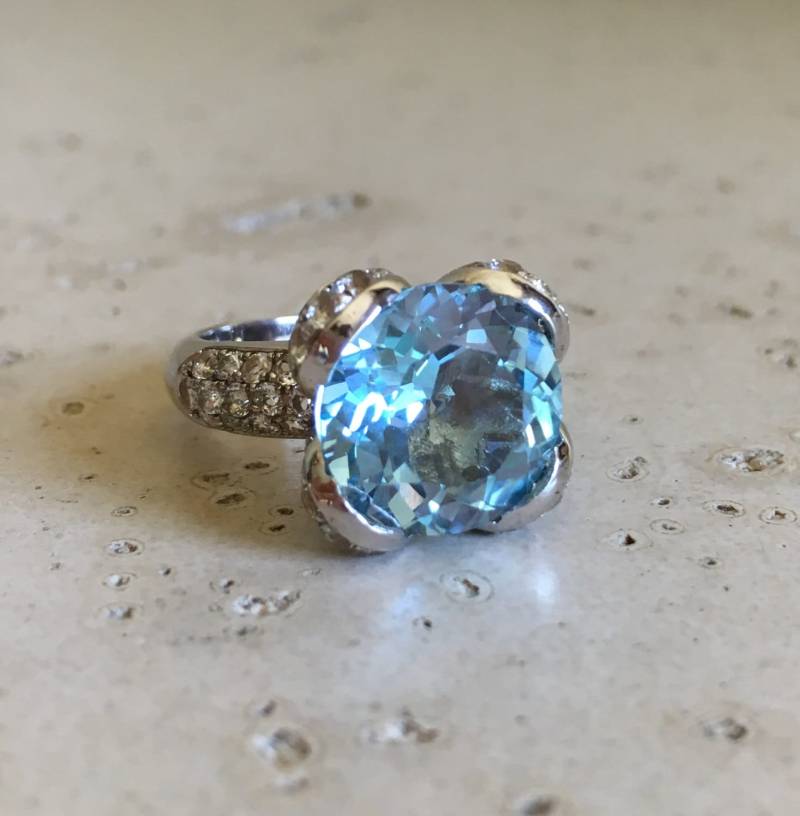 Blauer Topas Ring - Einzigartiger Verlobungsring Jubiläumsring Handwerker Cocktailring Dezember Geburtssteinring Ooak Versprechen von Belesas