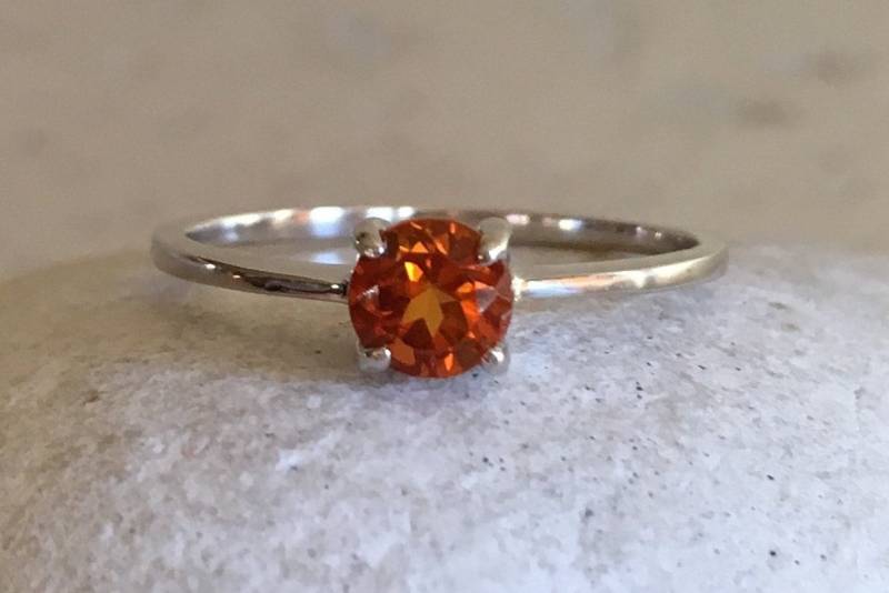 Citrin Zierliche Krappen Ring - Silber Stapel Rund Dunkel Orange Echte November Geburtsstein Ring-Ring Für Teen Kid von Belesas