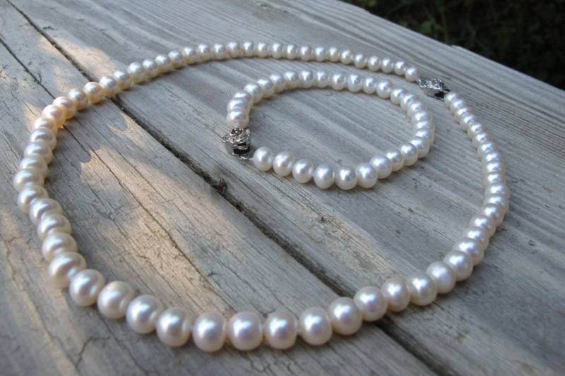 Echte Perlen Schmuckset Süßwasserperlen Schmuck Ohrring Armband Halskette Echte Weiße Perle Braut Perlen von Belesas