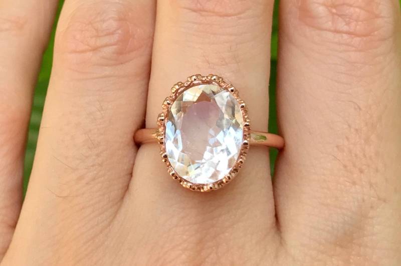 Echter Weißer Topas Ovaler Verlobungsring - Großer Klarer Versprechensring - Farbloser Natürlicher Ring - 14K Gold Jubiläumsring von Belesas