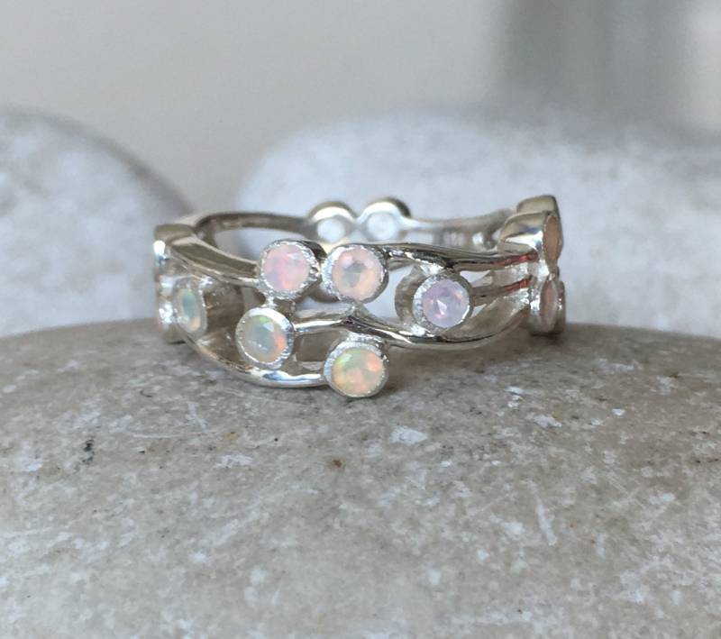 Frauen Hochzeit Opal Band - Statement Boho Breites Ast Ring - Oktober Geburtsstein Multistone Ring von Belesas