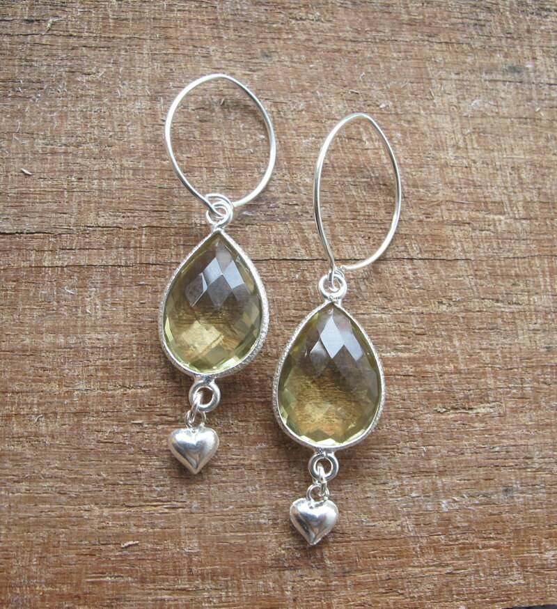 Grün Amethyst Tropfen Ohrringe - Edelstein Herz Motiv Danlge Februar Birthstone Für Ihre Valentine Frau Tochter von Belesas