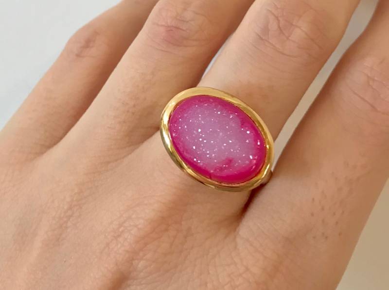 Rosa Druzy Galaxie Ring - Stern Celestial Sparkly Statement Sternbild Edelstein Großer Ovaler Solitär Ost West von Belesas