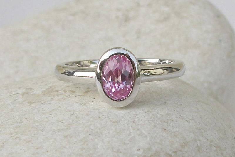 Rosa Zirkonia Oval Zierlicher Ring - Rosenquarz Stapelbarer Ring-Ring Für Teen Kind-Sterling Silber Stein Ring-Oktober Geburtsstein Ring von Belesas