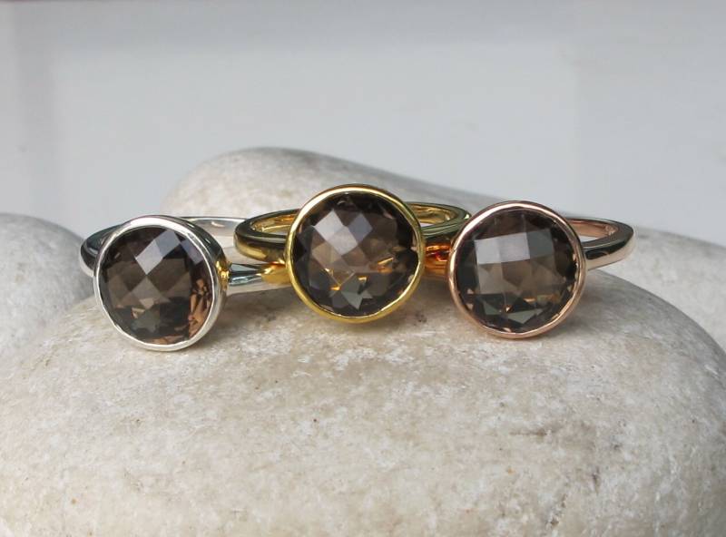 Runder Rauchquarz Ring - Facettierter Rauchtopas Brauner Edelstein Schlichter Sterling Silber Dunkelbrauner Ring von Belesas