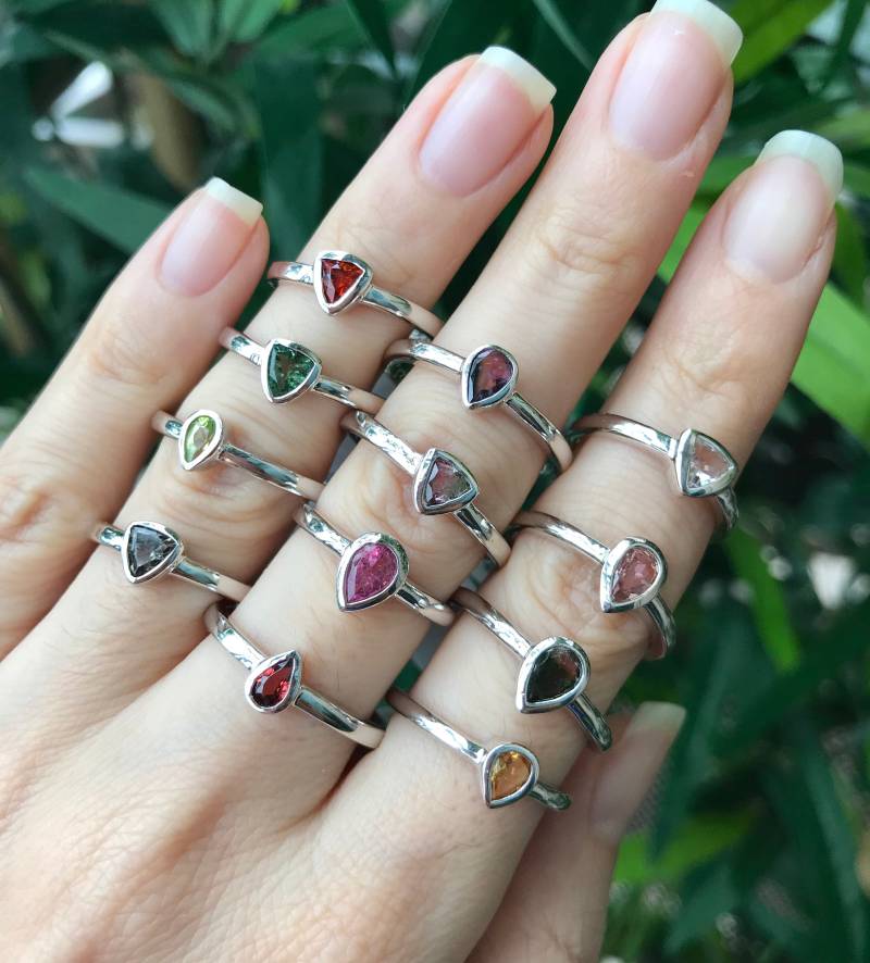 Turmalin Stapelbar Boho Ring-Grün Rosa Wassermelone Gelb Blau Ring-Oktober Birthstone Zierliche Ringe von Belesas