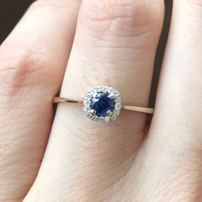 Zierlich 0.21Ct Blauer Saphir Versprechensring Für Sie - Dunkelblauer Verlobungsring 18K Weißgold - Halo Echter Jubiläumsring von Belesas