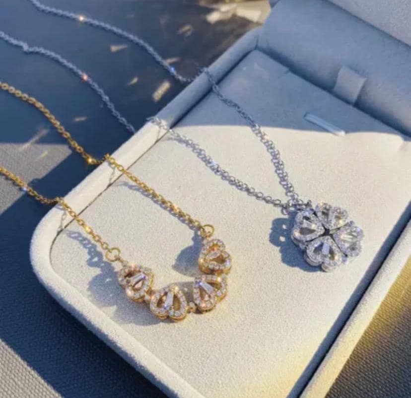 Retro Magnetic 4-In-1 Clover Heart Necklace - Transformable Pendant With Meaning Retro Magnetic 4-In-1 Clover Heart Necklace - Transformable Pendant With Meaning von BelevaStyle