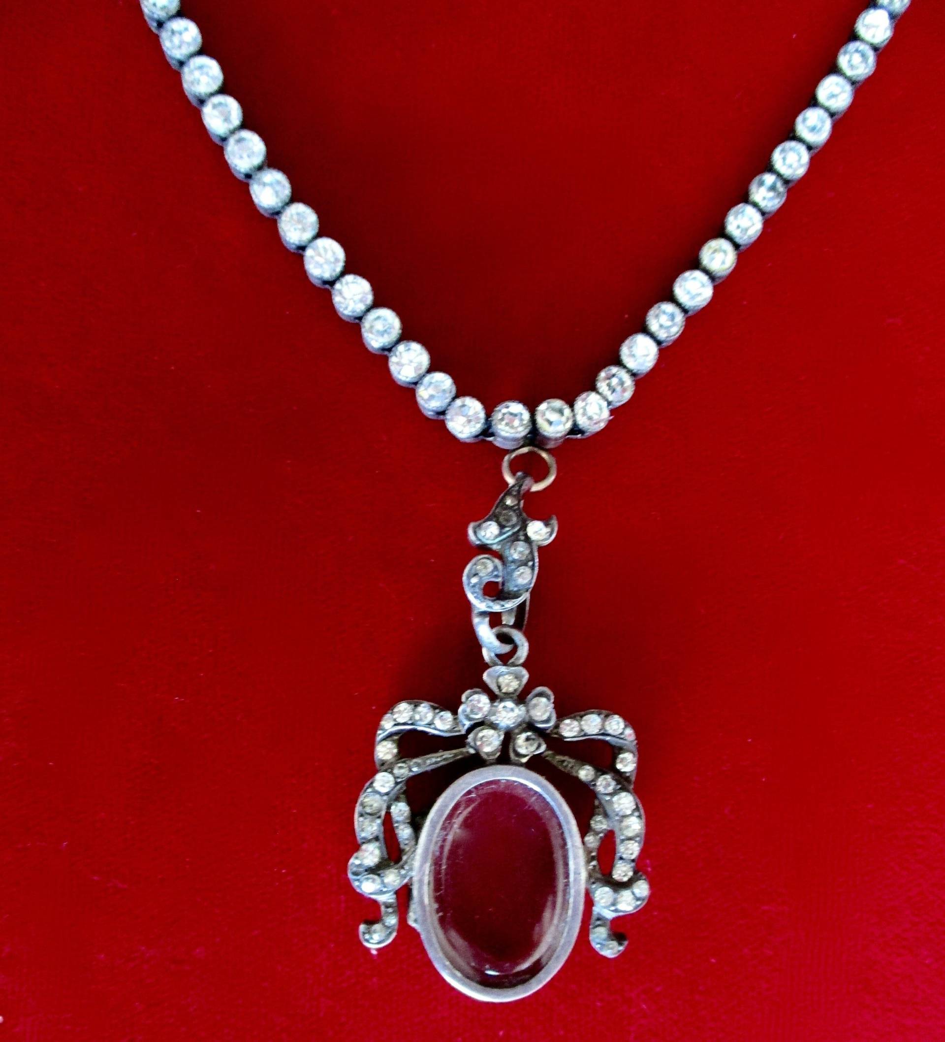 Antike Edwardian Silber Riviere Paste Halskette Mit Passenden & Medaillon Antike Edwardian Silber Riviere Paste Halskette Mit Passenden & Medaillon von BelforAntiques