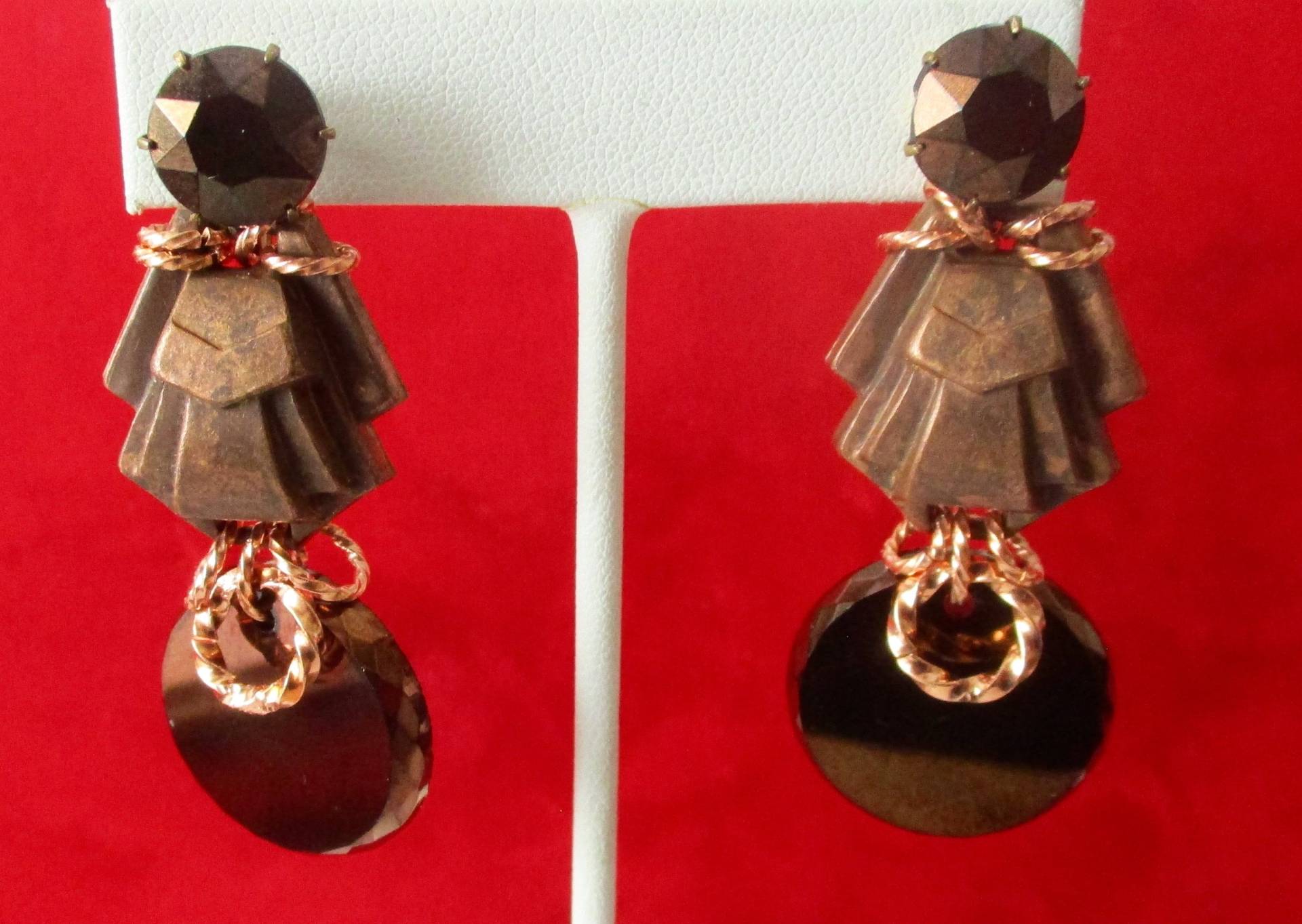 Paar Vintage Deco Schraube-Zurück Ohrringe Paar Vintage Deco Schraube-Zurück Ohrringe von BelforAntiques