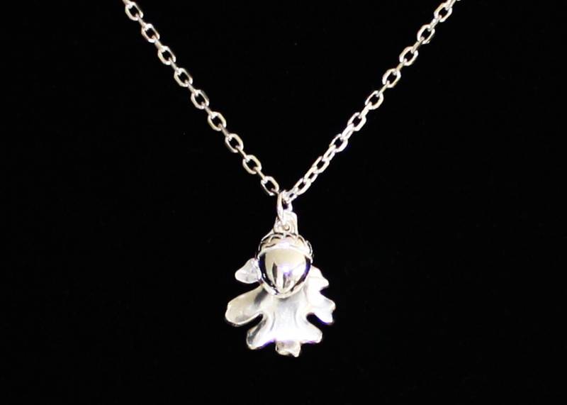 Eichel Und Eichenblatt Halskette Handgemacht in Sterling Silber. Naturliebhaber Wald von BelindaCarmichaelSJ