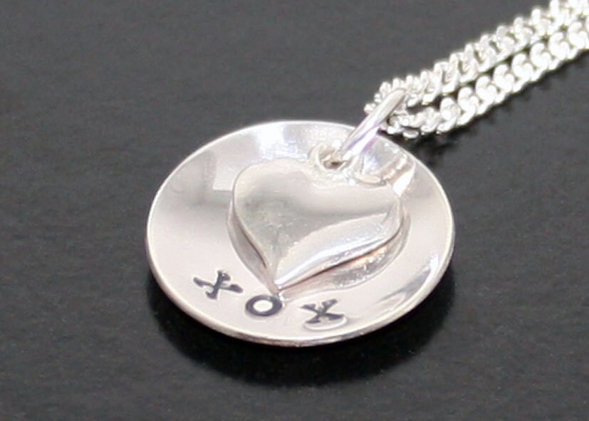 Kuss Umarmung Halskette Freund Freundin Sterling Silber Herz Anhänger Muttertag Valentine Brautjungfer Geschenk Für Ihren Schatz Kuss Umarmung Halskette Freund Freundin Sterling Silber Herz Anhänger Muttertag Valentine Brautjungfer Geschenk Für Ihren Schatz von BelindaCarmichaelSJ