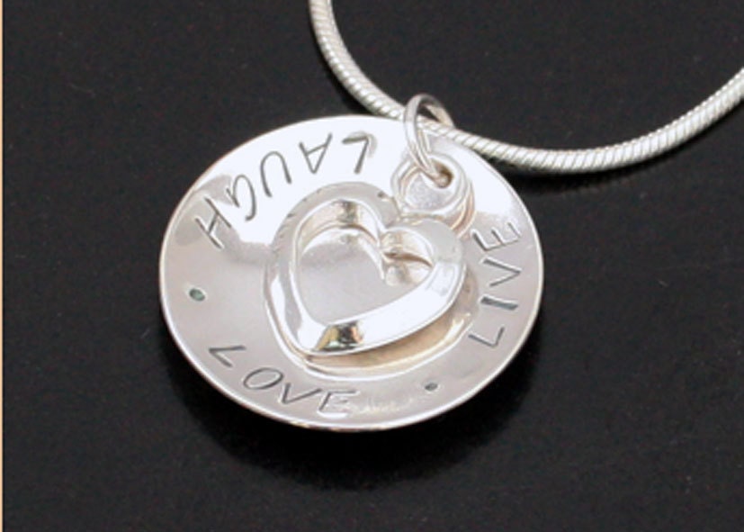 Live Laugh Love, Sterling Silber Herz Anhänger Muttertag Halskette, Sonnenschein Valentines Geschenk Für Tochter Frau Freundin Live Laugh Love, Sterling Silber Herz Anhänger Muttertag Halskette, Sonnenschein Valentines Geschenk Für Tochter Frau Freundin von BelindaCarmichaelSJ