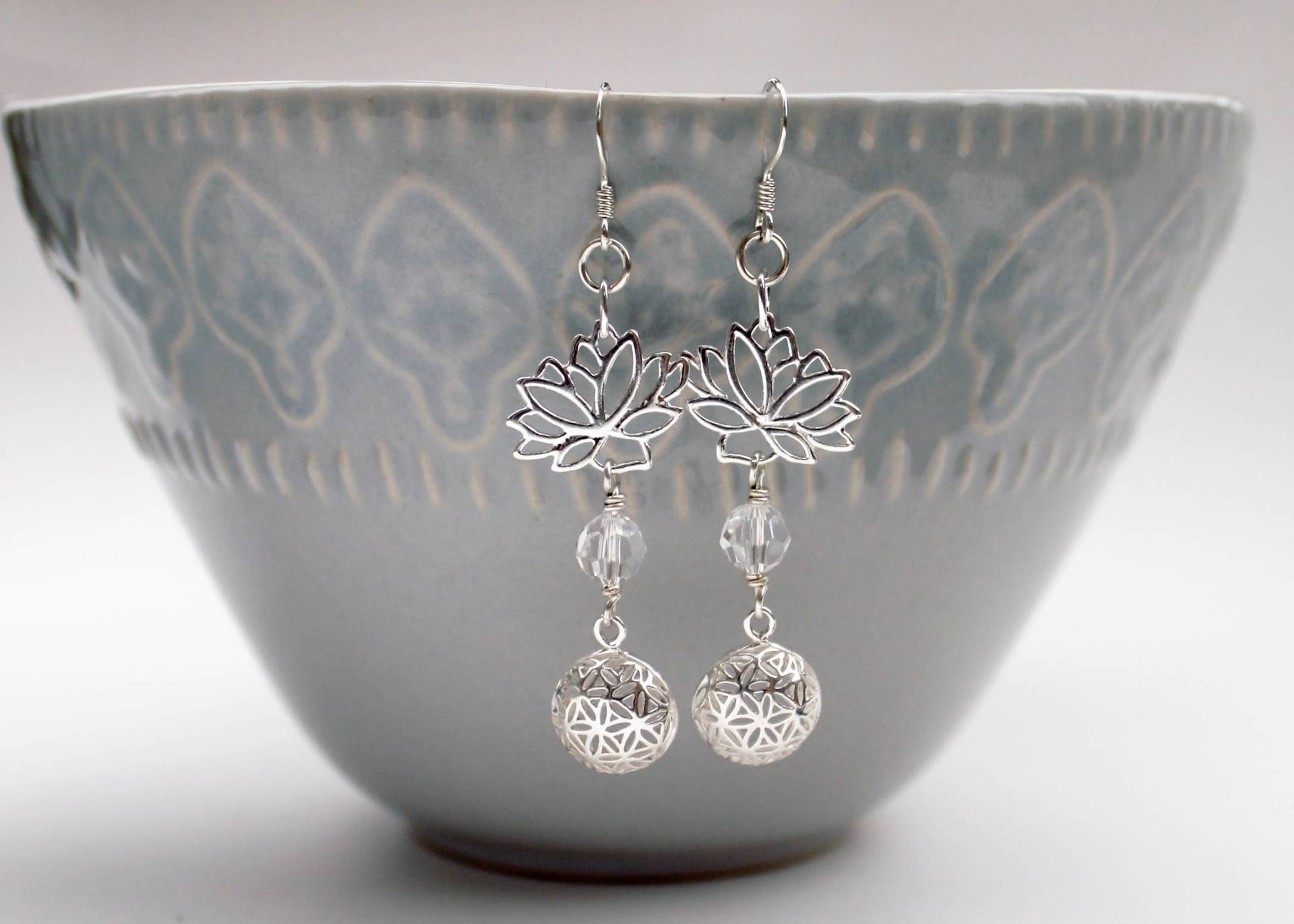 Lotus Blume Ohrringe, Sterling Silber, Samen Des Lebens Birthstone Yoga Schmuck, Geschenk Für Sie Lotus Blume Ohrringe, Sterling Silber, Samen Des Lebens Birthstone Yoga Schmuck, Geschenk Für Sie von BelindaCarmichaelSJ