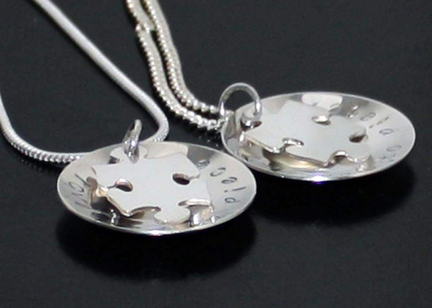 Puzzleteil-Halskette, Personalisierter Puzzle-Anhänger, Liebe Dich, Autismus-Puzzle-Anhänger, Sterlingsilber, 925 Puzzleteil-Halskette, Personalisierter Puzzle-Anhänger, Liebe Dich, Autismus-Puzzle-Anhänger, Sterlingsilber, 925 von BelindaCarmichaelSJ