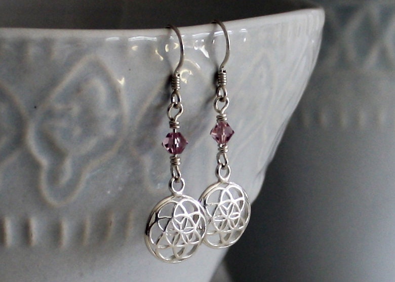 Seed Of Life Ohrringe, Sterling Silber Filigrane Ohrstecker Mit Geburtssteinen, Yoga Schmuck, Kostenloser Versand Seed Of Life Ohrringe, Sterling Silber Filigrane Ohrstecker Mit Geburtssteinen, Yoga Schmuck, Kostenloser Versand von BelindaCarmichaelSJ