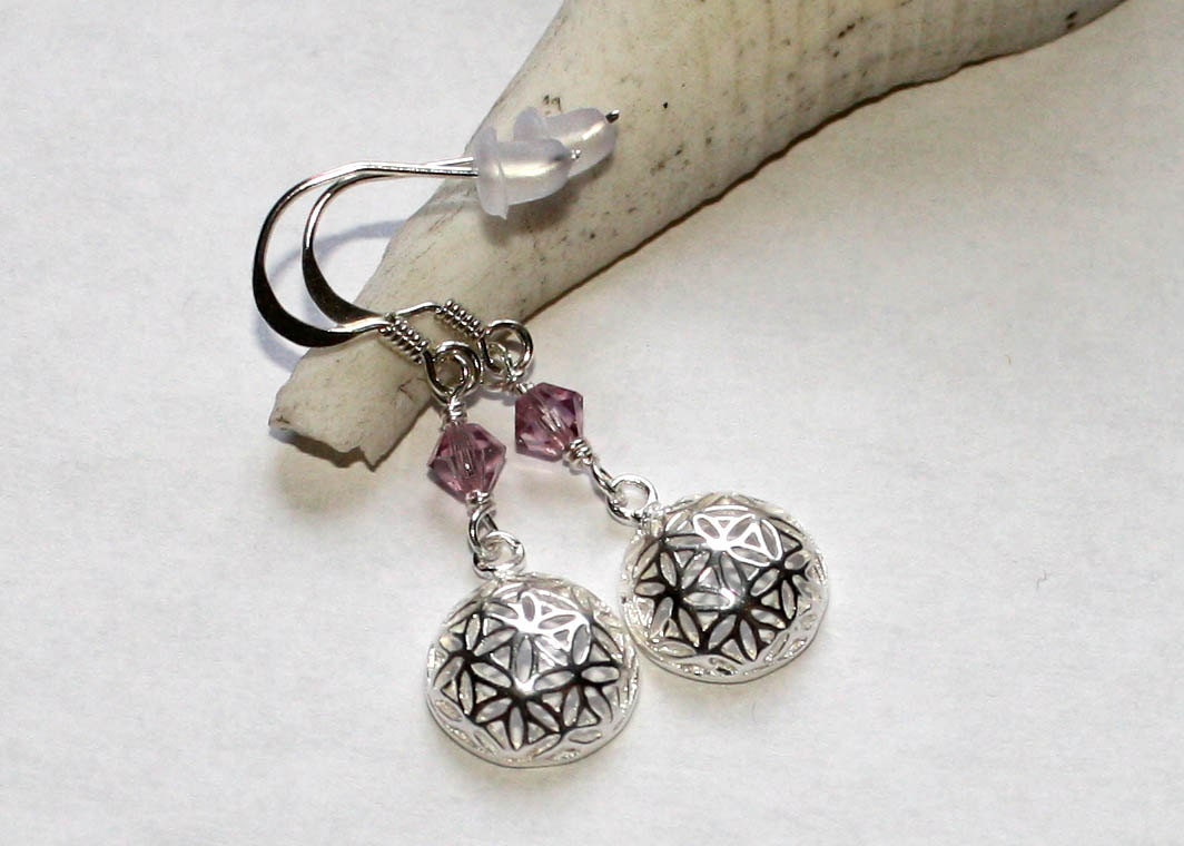 sterling Silber Seed Of Life Birthstone Ohrringe, Filigrane Silberohrringe, Yoga Schmuck, Kostenloser Versand sterling Silber Seed Of Life Birthstone Ohrringe, Filigrane Silberohrringe, Yoga Schmuck, Kostenloser Versand von BelindaCarmichaelSJ
