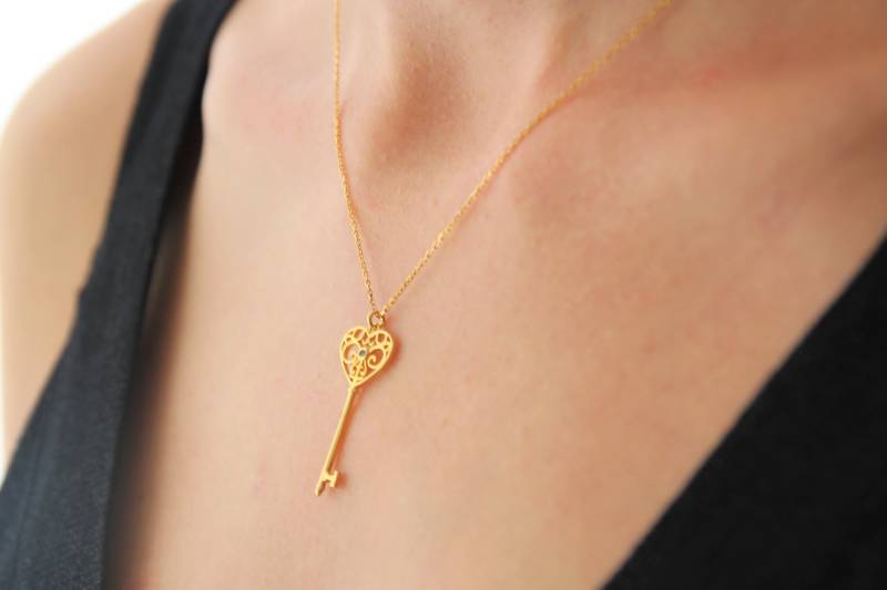 Zierliche Gold Schlüssel-Anhänger, Sterling Silber Zierliche Schlüsselanhänger, Boho Stil Schlüssel Kette 925 Zierliche Gold Schlüssel-Anhänger, Sterling Silber Zierliche Schlüsselanhänger, Boho Stil Schlüssel Kette 925 von Belitashop