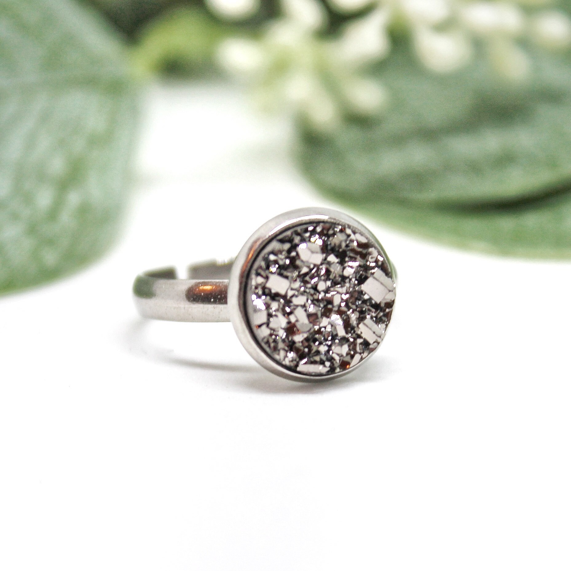 Gunmetal Druzy Ring, Grauer Geschenk Für Mama, Sie, Verstellbarer Resin Freundin von BellaBoutiqueCrafts